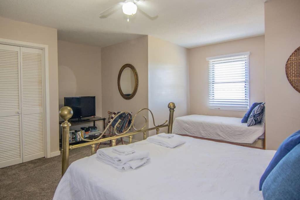 Pelican Point Unobstructed Beach Views Beach Access Out Back Door! Harbor Island Екстер'єр фото